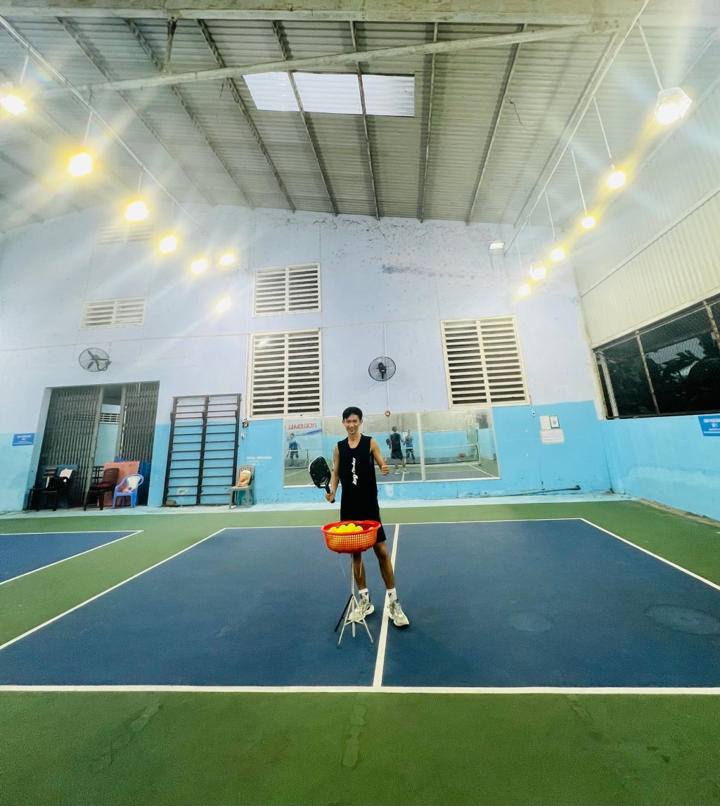 Chuyện vui về anh Khoa – Thầy dạy Pickleball kiêm runner 🏃 sáng sớm
